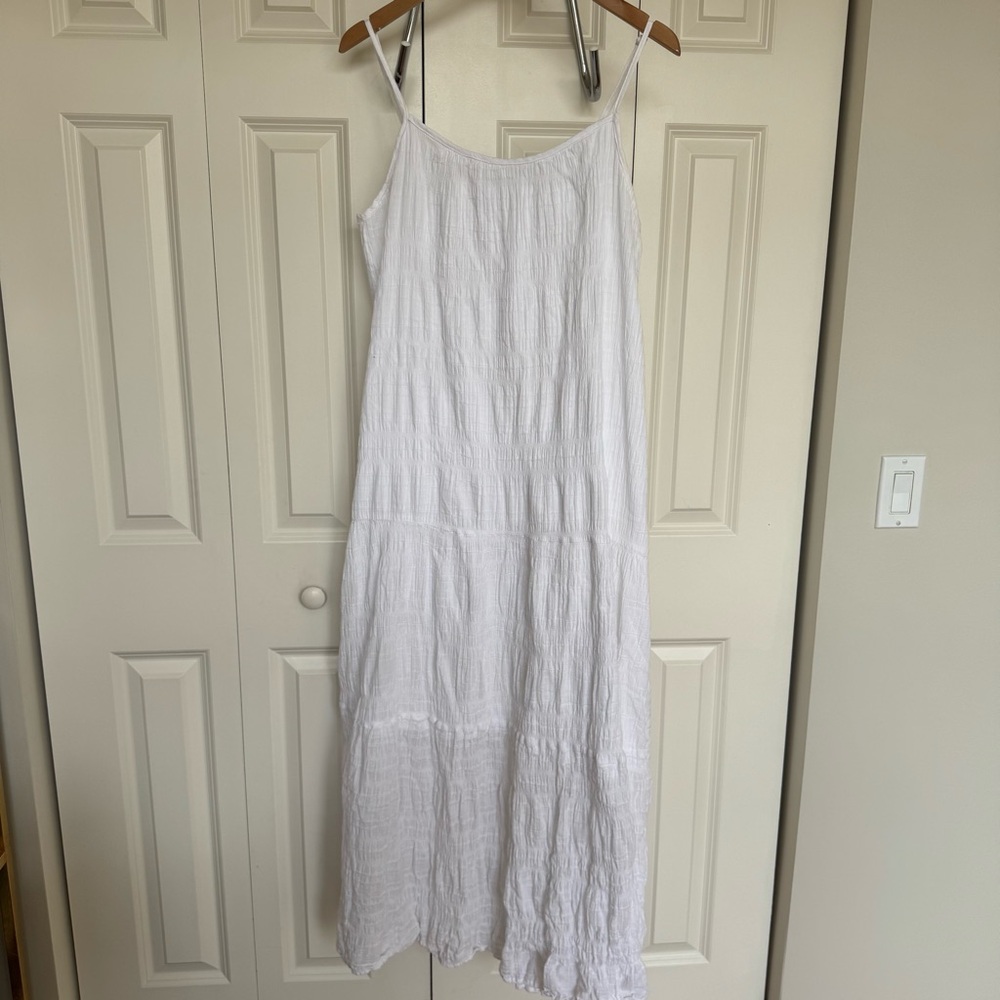 BB Dakota White Lightweight Spaghetti Strap Maxi Dress